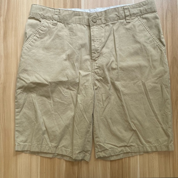 Boys khaki school uniform shoets Cat &Jack Size 18 - Picture 1 of 4